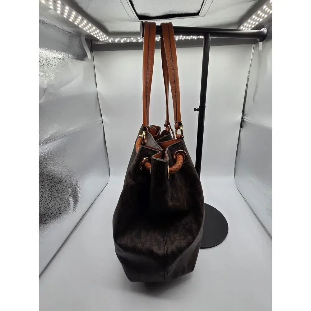 Michael Kors add effortless